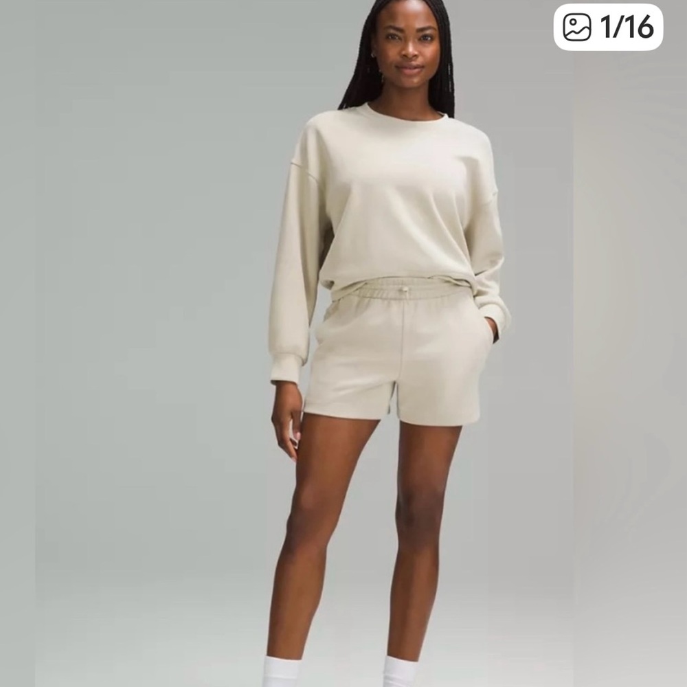 Lululemon Perfectly Oversized Cropped Softstream Sweatshirt in Bone size 4 - Picture 2 of 13